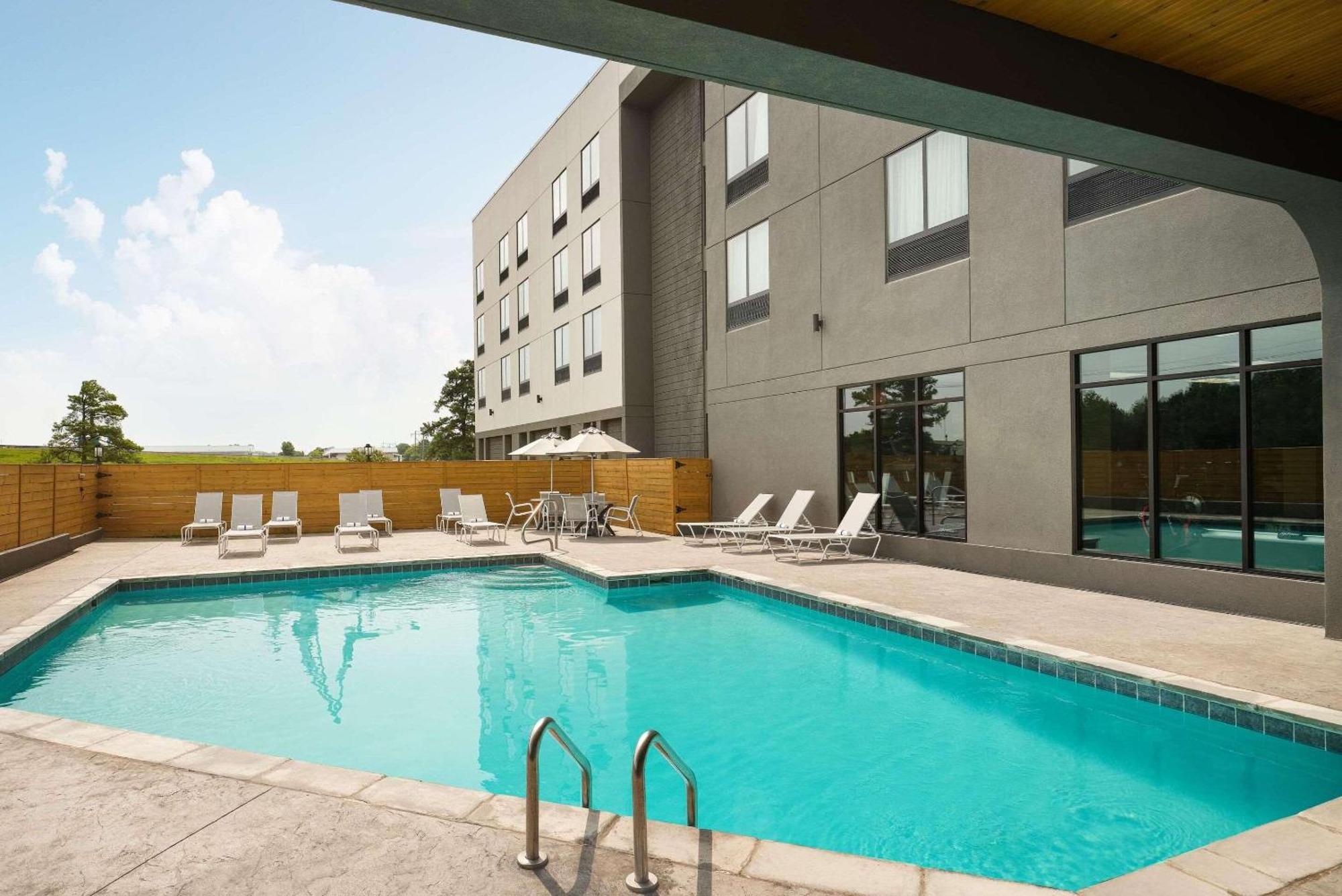 Radisson Hotel West Memphis Ngoại thất bức ảnh