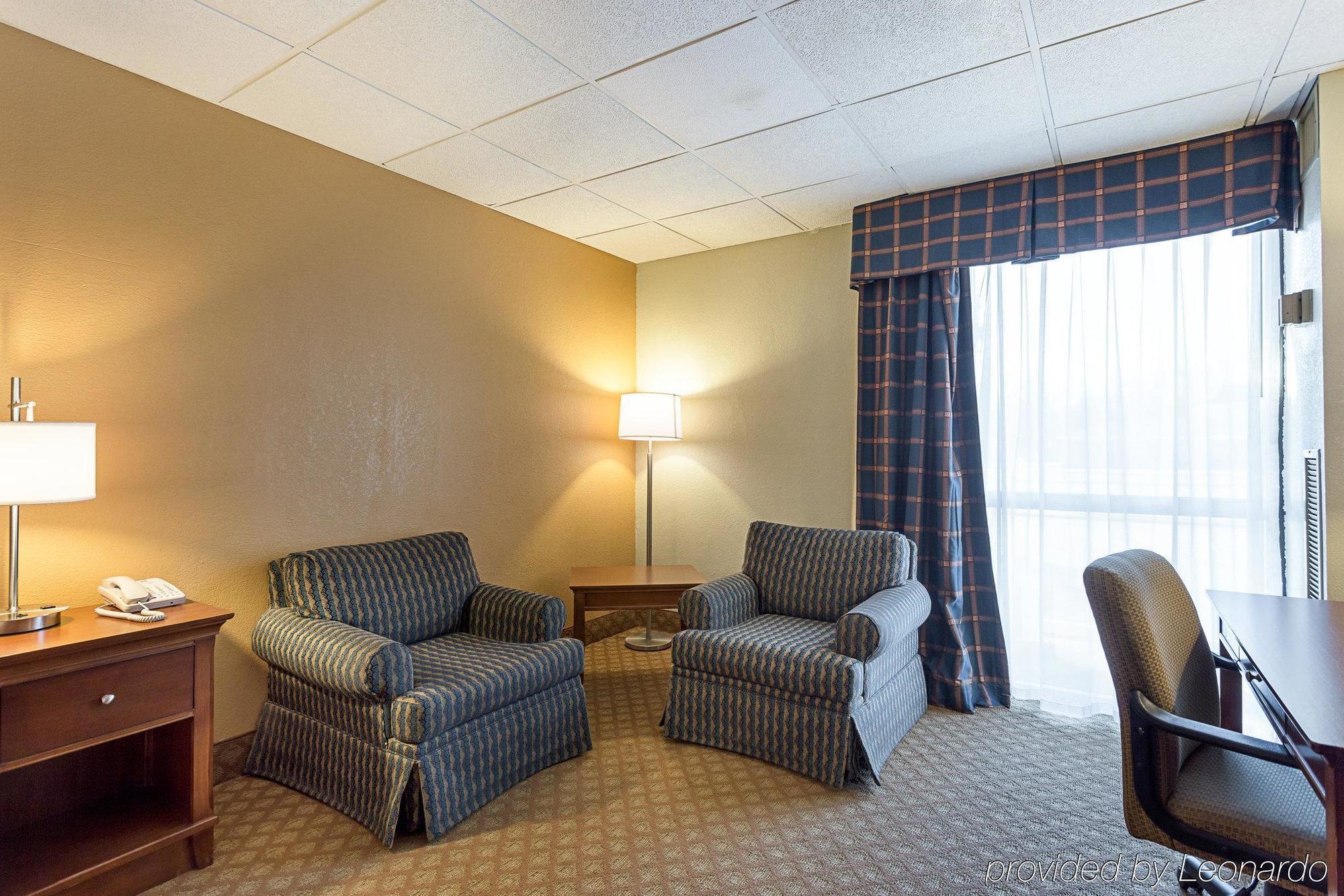 Radisson Hotel West Memphis Ngoại thất bức ảnh